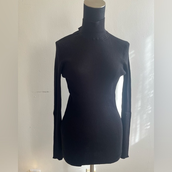 Prada Superfine Wool Black long sleeve turtleneck - Picture 1 of 8